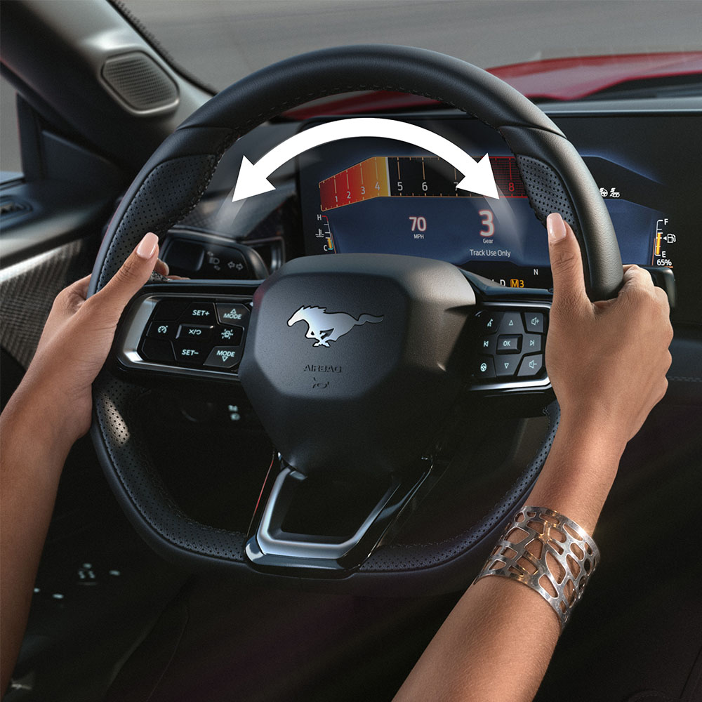 Ford Mustang evasive steering being demonstrated