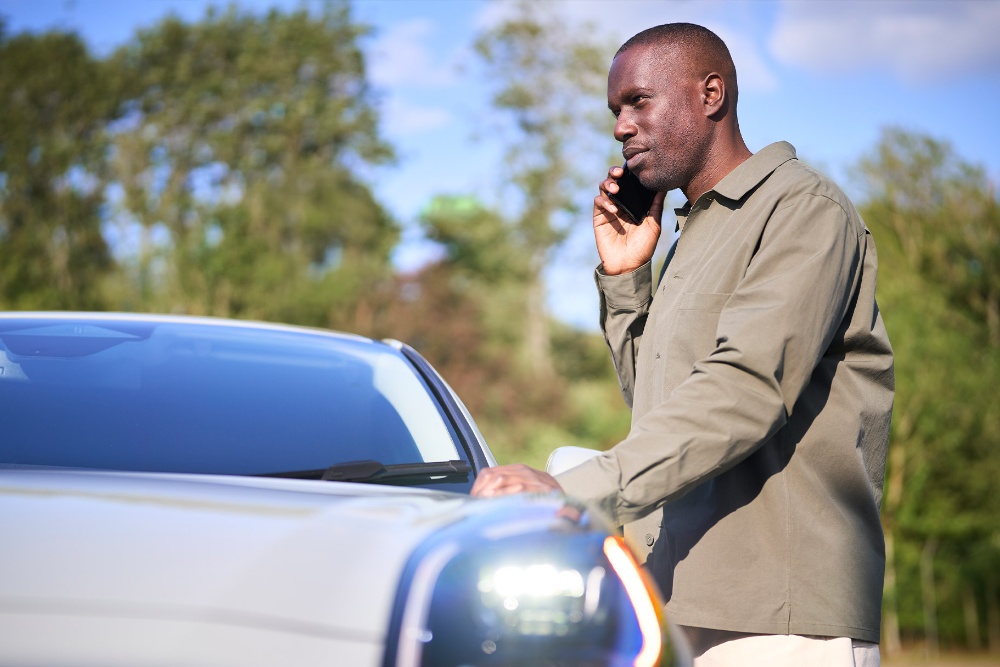 Ford Assistance man